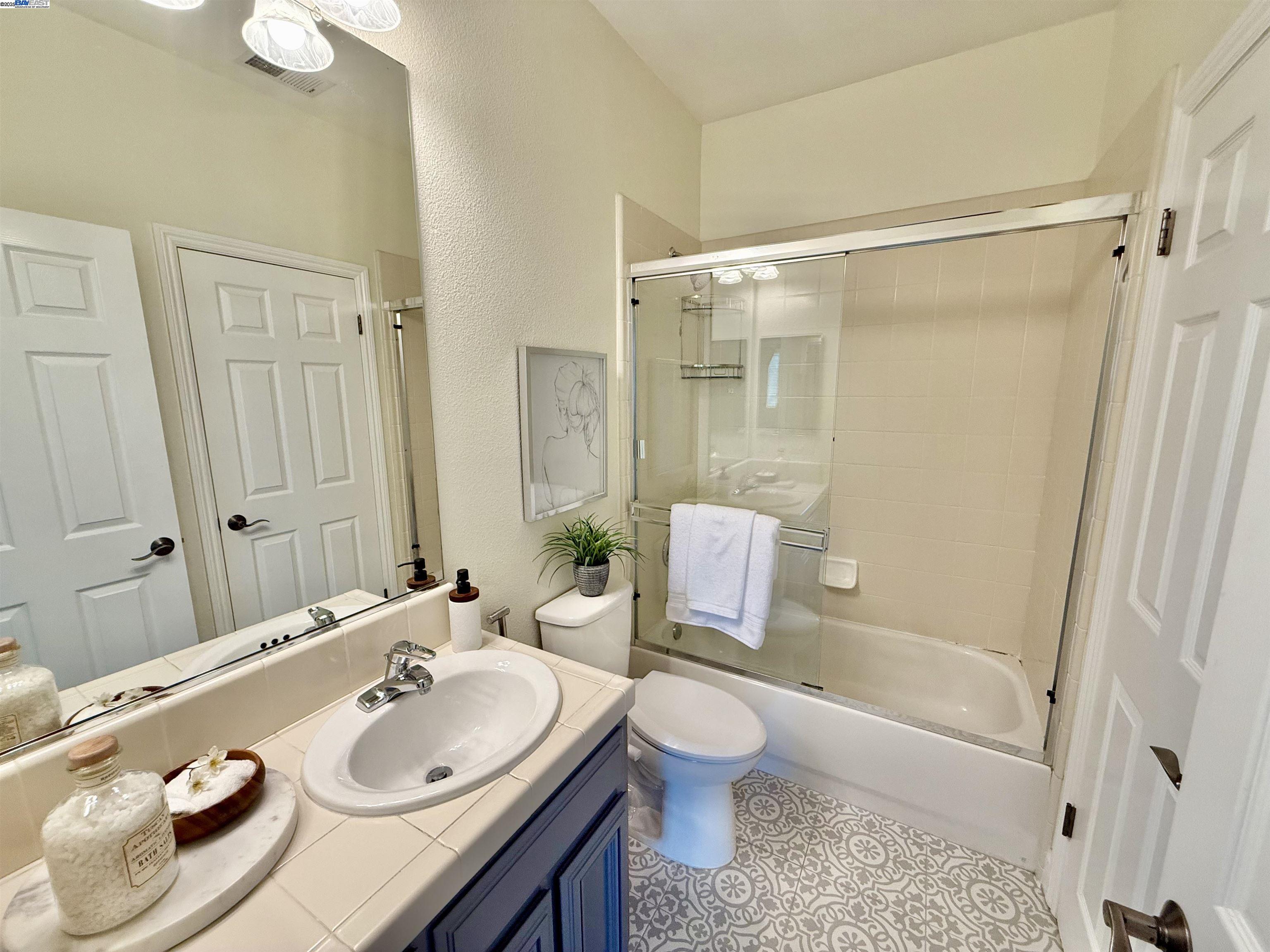 Detail Gallery Image 51 of 60 For 5825 Dresslar Cir, Livermore,  CA 94550 - 5 Beds | 4 Baths
