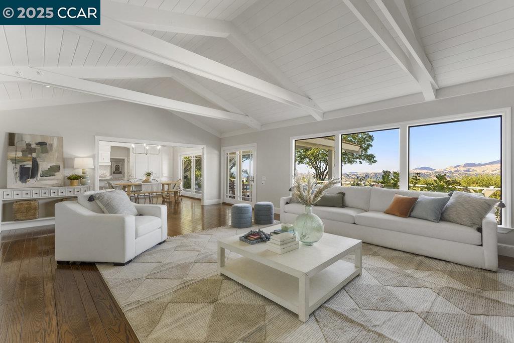 Detail Gallery Image 11 of 60 For 20 Glen Alpine, Danville,  CA 94526 - 5 Beds | 4/1 Baths