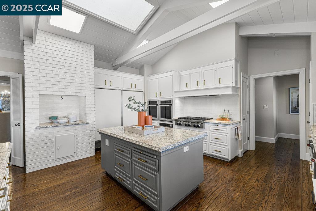 Detail Gallery Image 21 of 60 For 20 Glen Alpine, Danville,  CA 94526 - 5 Beds | 4/1 Baths