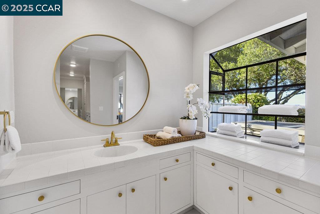 Detail Gallery Image 25 of 60 For 20 Glen Alpine, Danville,  CA 94526 - 5 Beds | 4/1 Baths