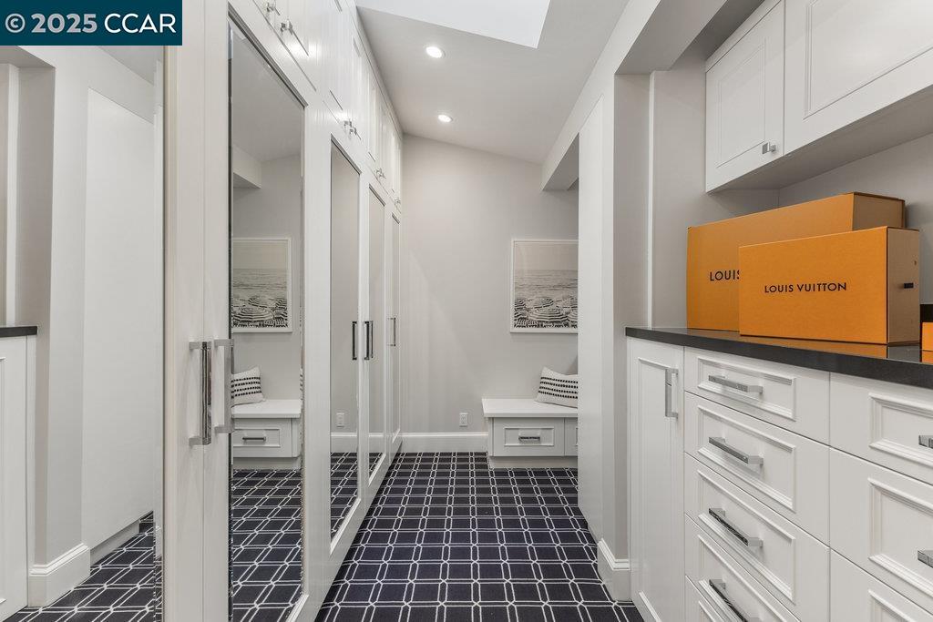 Detail Gallery Image 33 of 60 For 20 Glen Alpine, Danville,  CA 94526 - 5 Beds | 4/1 Baths
