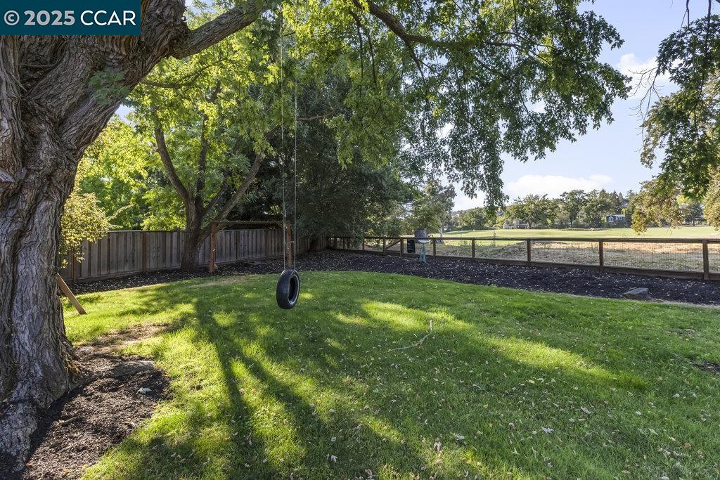 Detail Gallery Image 2 of 40 For 280 Fairway Dr, Danville,  CA 94526 - 4 Beds | 3 Baths