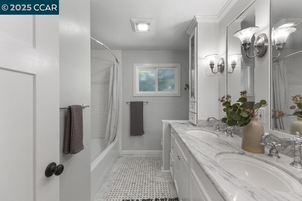 Detail Gallery Image 16 of 40 For 280 Fairway Dr, Danville,  CA 94526 - 4 Beds | 3 Baths