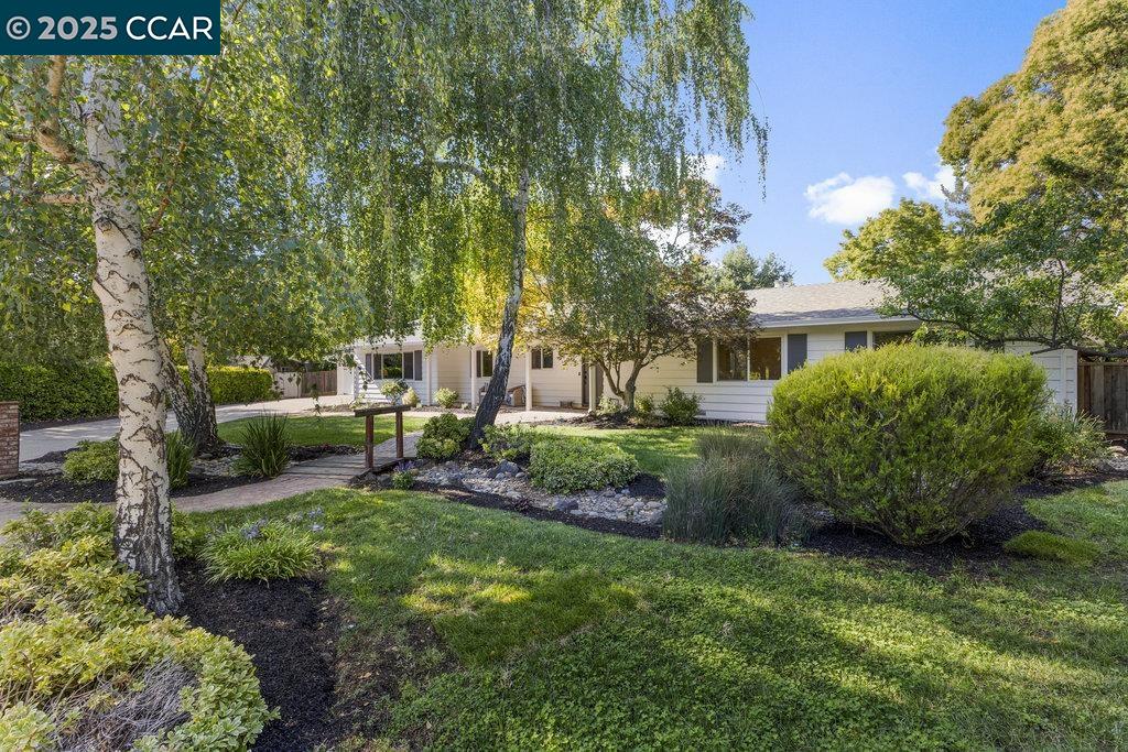 Detail Gallery Image 4 of 40 For 280 Fairway Dr, Danville,  CA 94526 - 4 Beds | 3 Baths