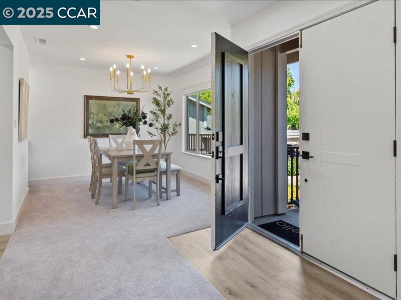 Detail Gallery Image 4 of 23 For 2175 Cactus Ct #3,  Walnut Creek,  CA 94595 - 2 Beds | 2 Baths