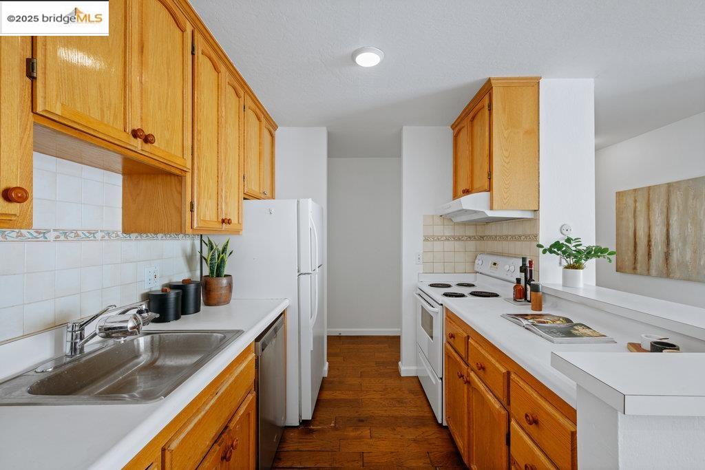 Photo #11: 41107874 Listing: Photo #11