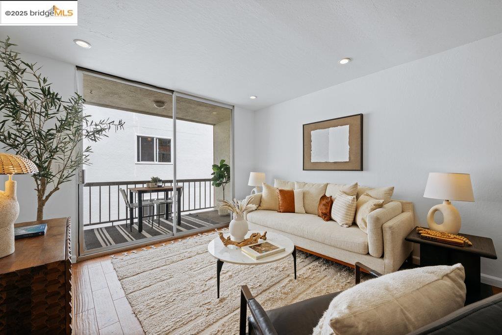Photo #2: 41107874 Listing 