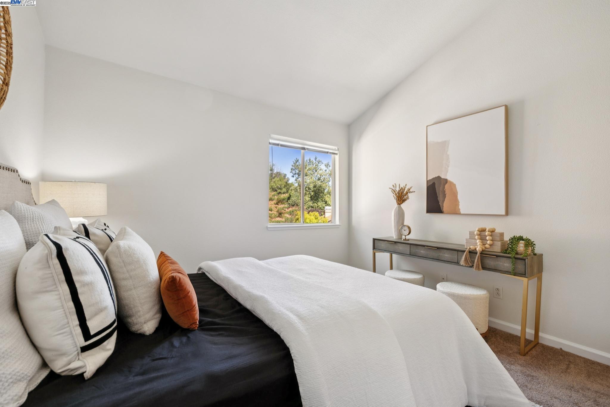 Detail Gallery Image 46 of 60 For 20602 Crow Creek Rd, Castro Valley,  CA 94552 - 3 Beds | 2/1 Baths