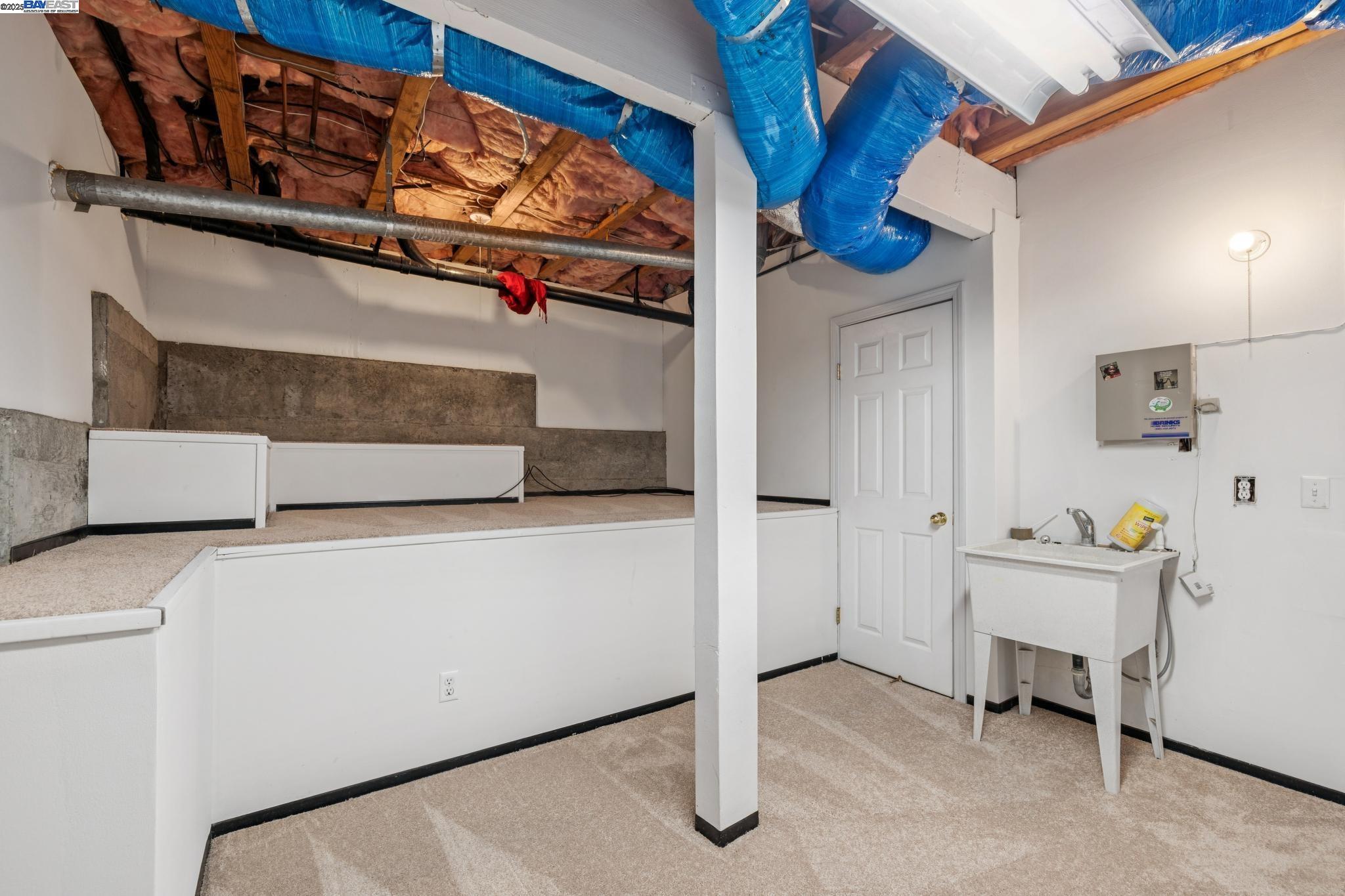Detail Gallery Image 49 of 60 For 20602 Crow Creek Rd, Castro Valley,  CA 94552 - 3 Beds | 2/1 Baths