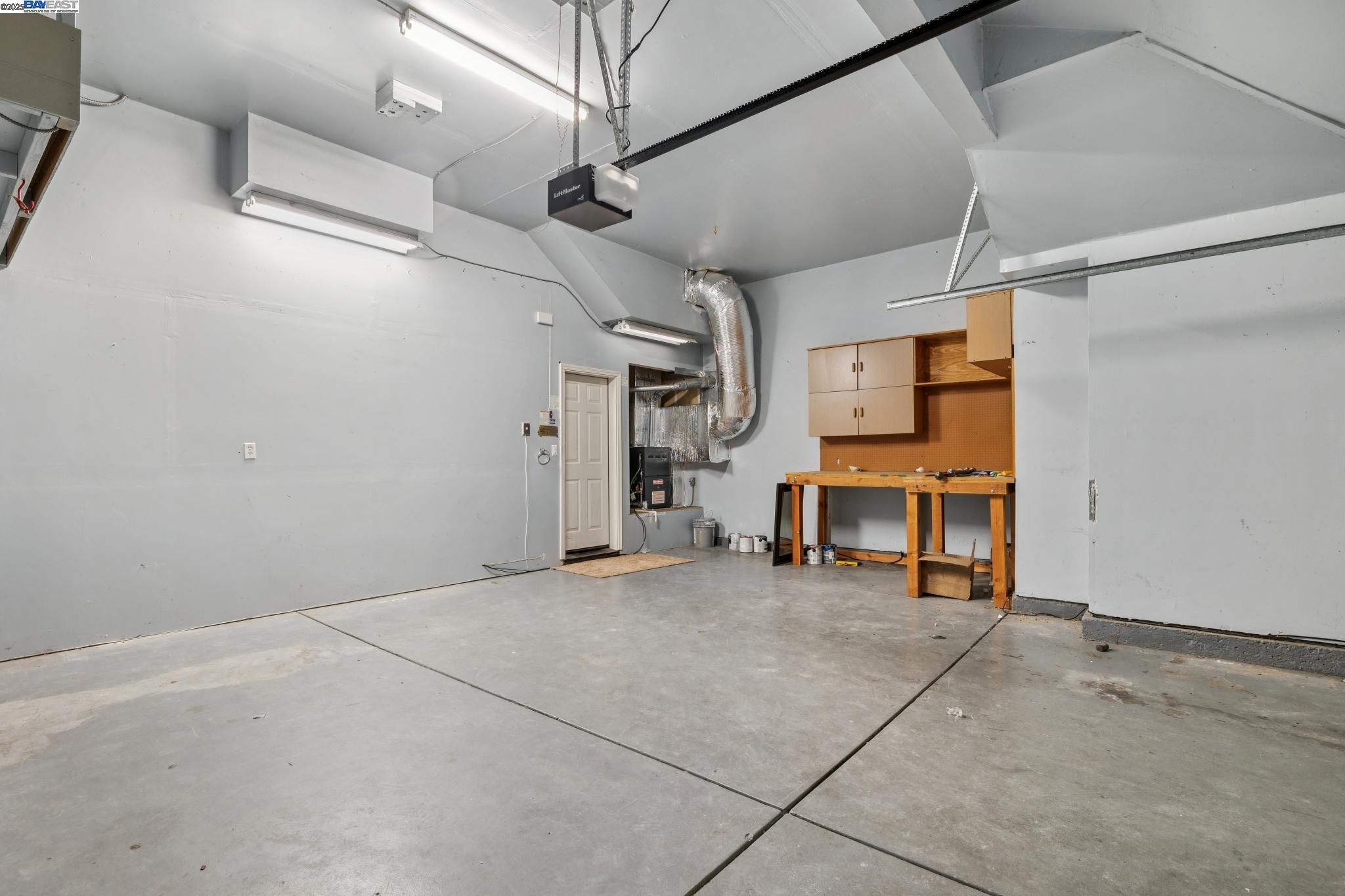 Detail Gallery Image 51 of 60 For 20602 Crow Creek Rd, Castro Valley,  CA 94552 - 3 Beds | 2/1 Baths