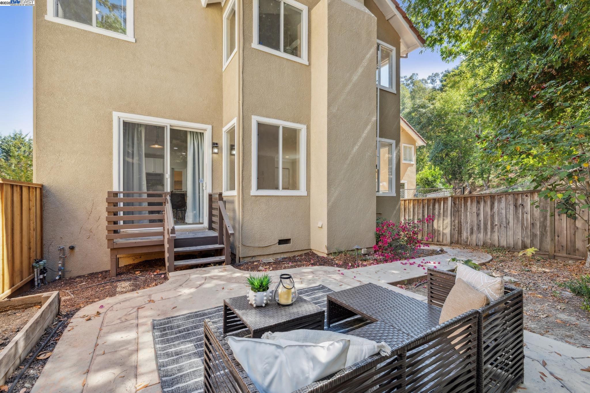 Detail Gallery Image 56 of 60 For 20602 Crow Creek Rd, Castro Valley,  CA 94552 - 3 Beds | 2/1 Baths