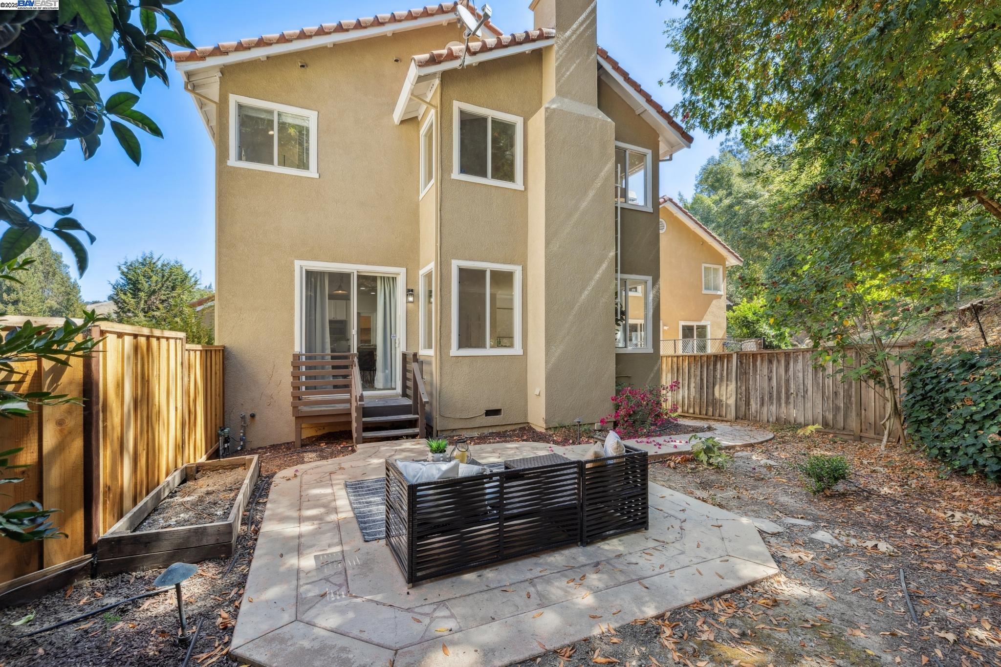 Detail Gallery Image 57 of 60 For 20602 Crow Creek Rd, Castro Valley,  CA 94552 - 3 Beds | 2/1 Baths