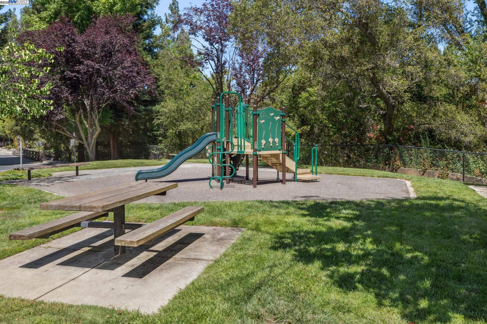 Detail Gallery Image 59 of 60 For 20602 Crow Creek Rd, Castro Valley,  CA 94552 - 3 Beds | 2/1 Baths