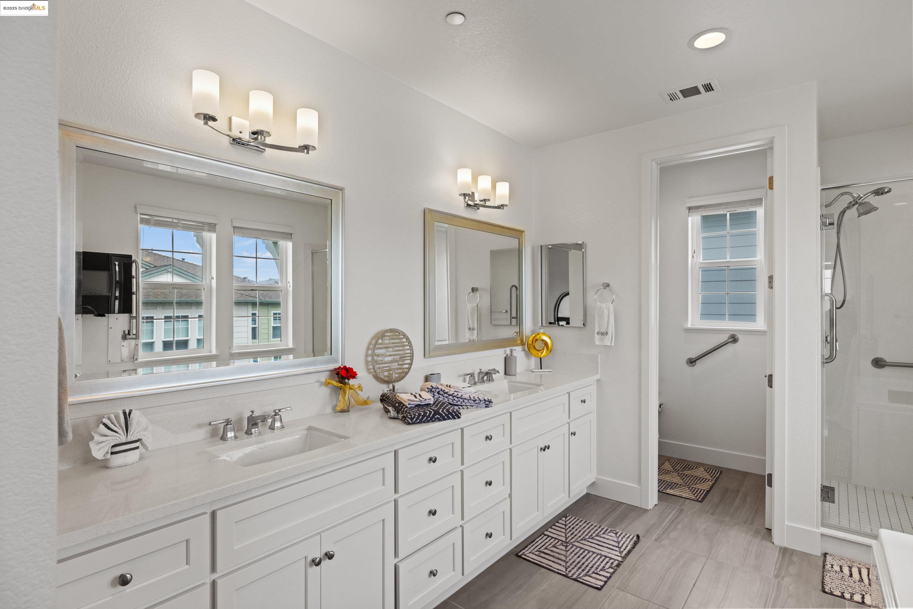 Detail Gallery Image 18 of 36 For 2810 Telegraph Blvd, –,  CA 93933 - 3 Beds | 2/1 Baths