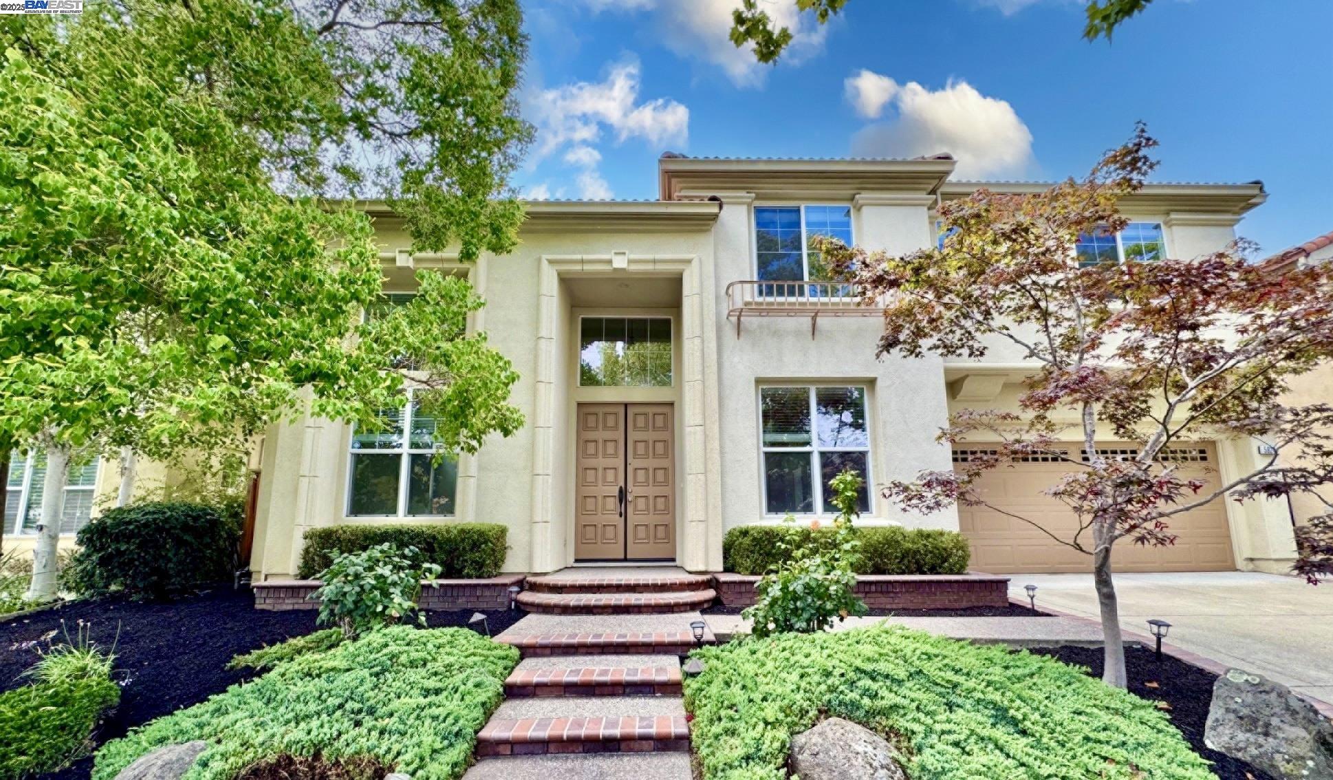 Detail Gallery Image 1 of 60 For 5924 Lantana Way, San Ramon,  CA 94582 - 5 Beds | 3 Baths
