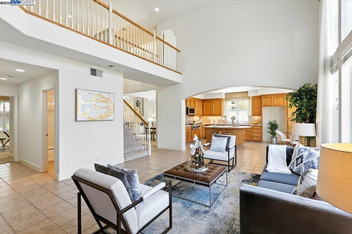 Detail Gallery Image 14 of 60 For 5924 Lantana Way, San Ramon,  CA 94582 - 5 Beds | 3 Baths