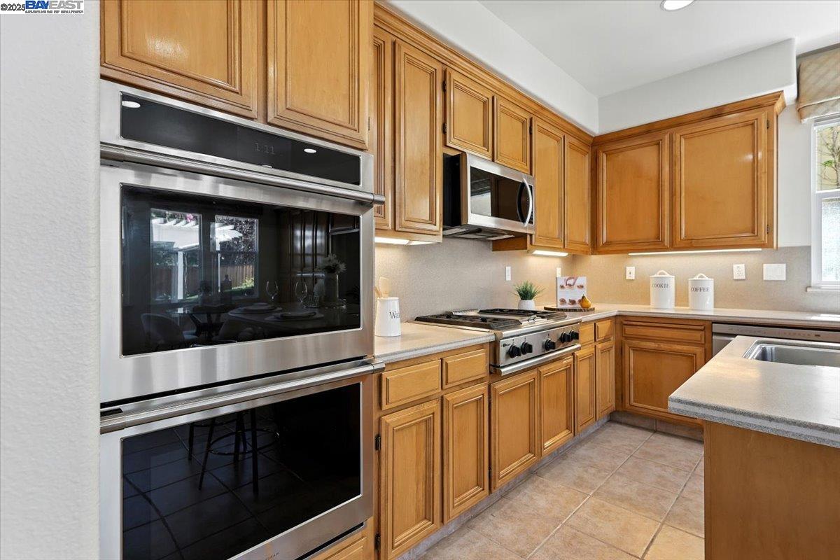 Detail Gallery Image 23 of 60 For 5924 Lantana Way, San Ramon,  CA 94582 - 5 Beds | 3 Baths