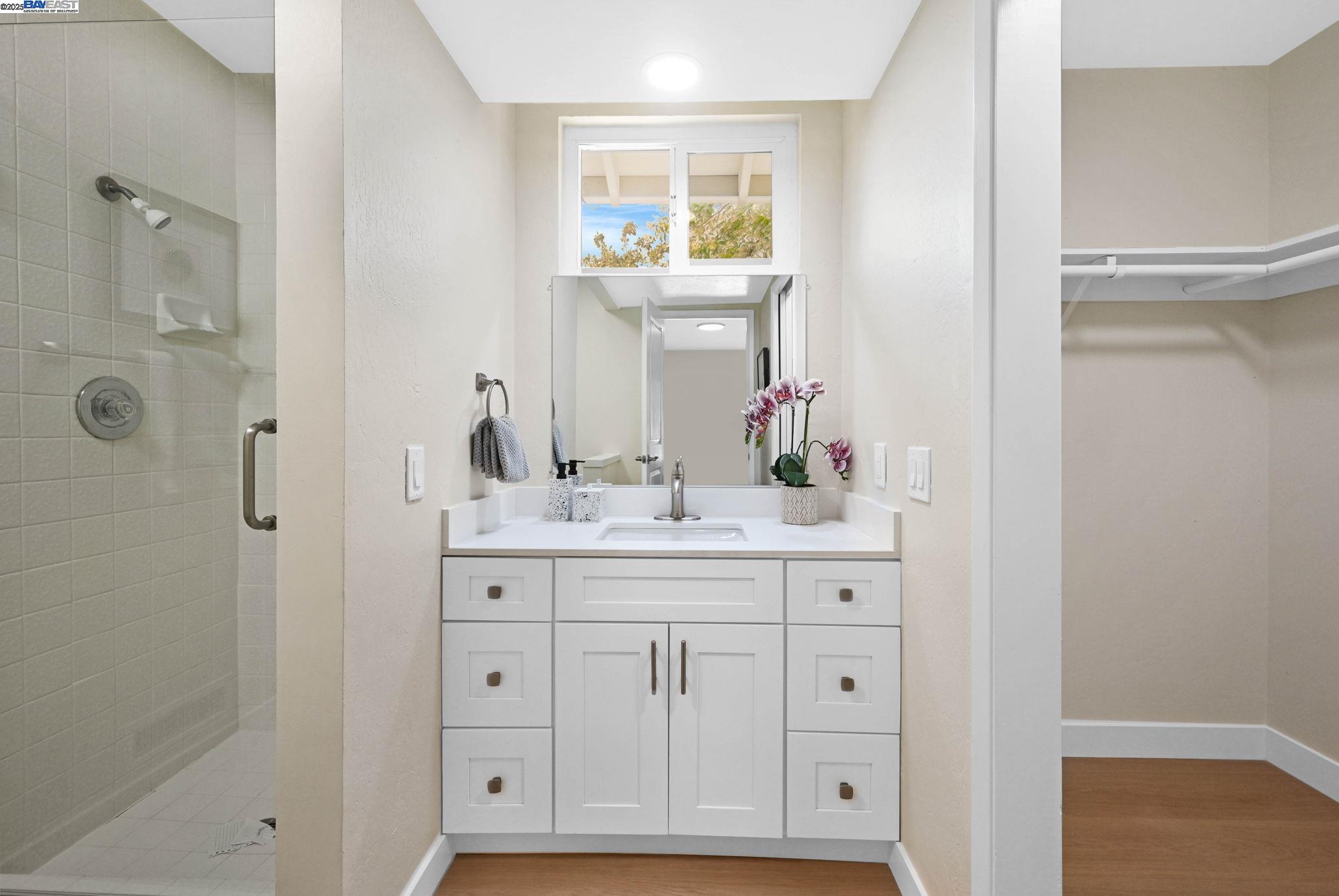 Detail Gallery Image 15 of 28 For 5846 Cold Water Dr, Castro Valley,  CA 94552 - 3 Beds | 2 Baths