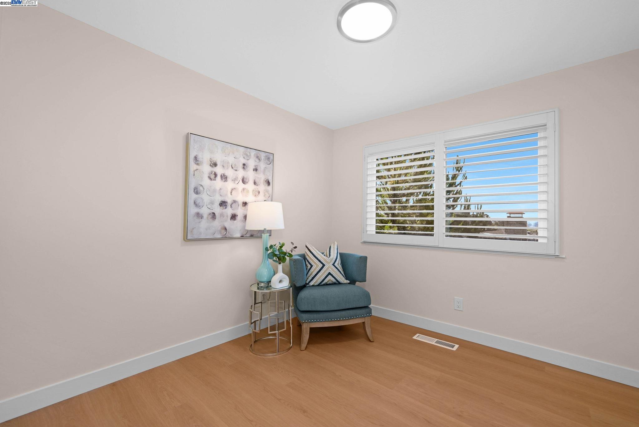 Detail Gallery Image 17 of 28 For 5846 Cold Water Dr, Castro Valley,  CA 94552 - 3 Beds | 2 Baths