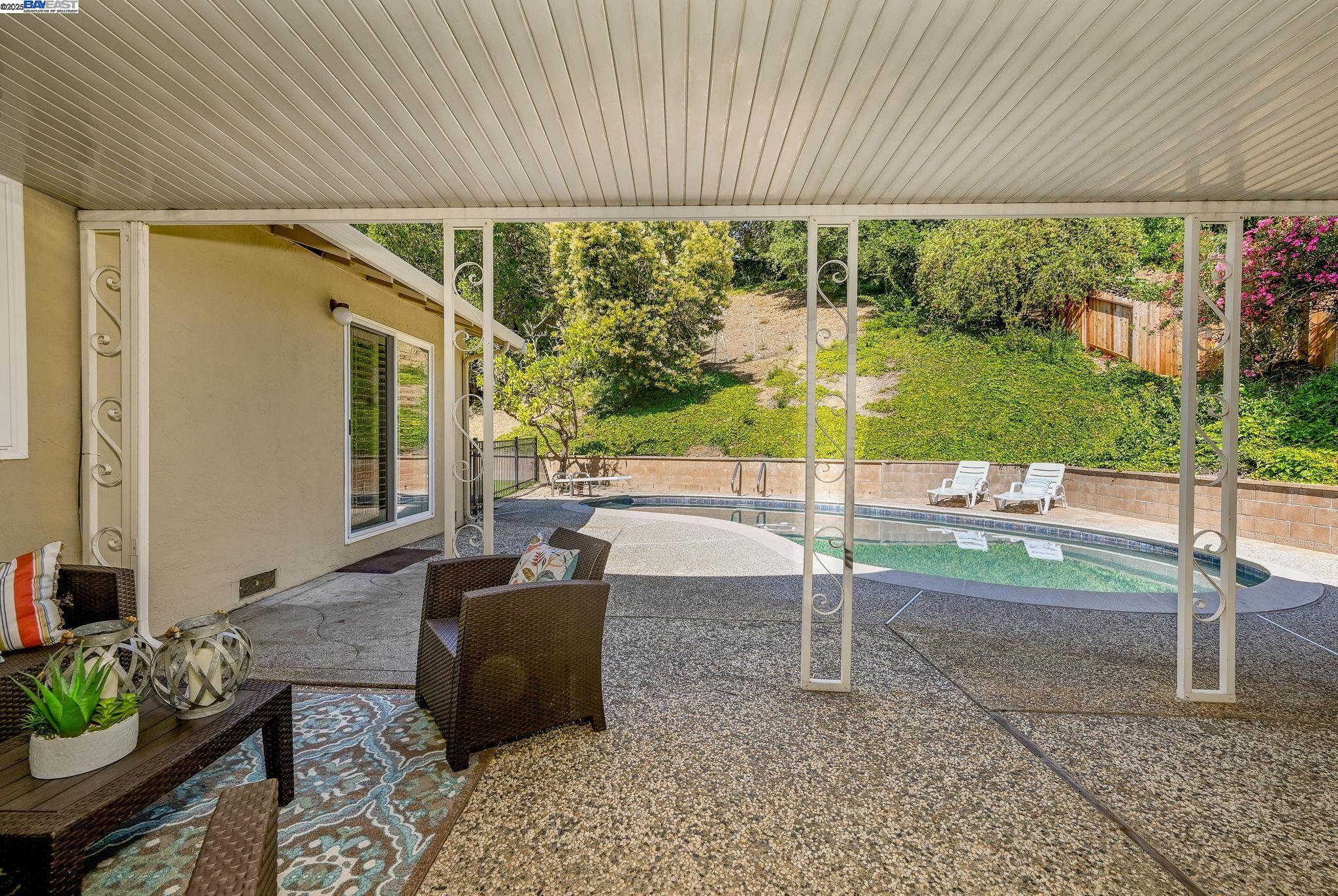 Detail Gallery Image 23 of 28 For 5846 Cold Water Dr, Castro Valley,  CA 94552 - 3 Beds | 2 Baths