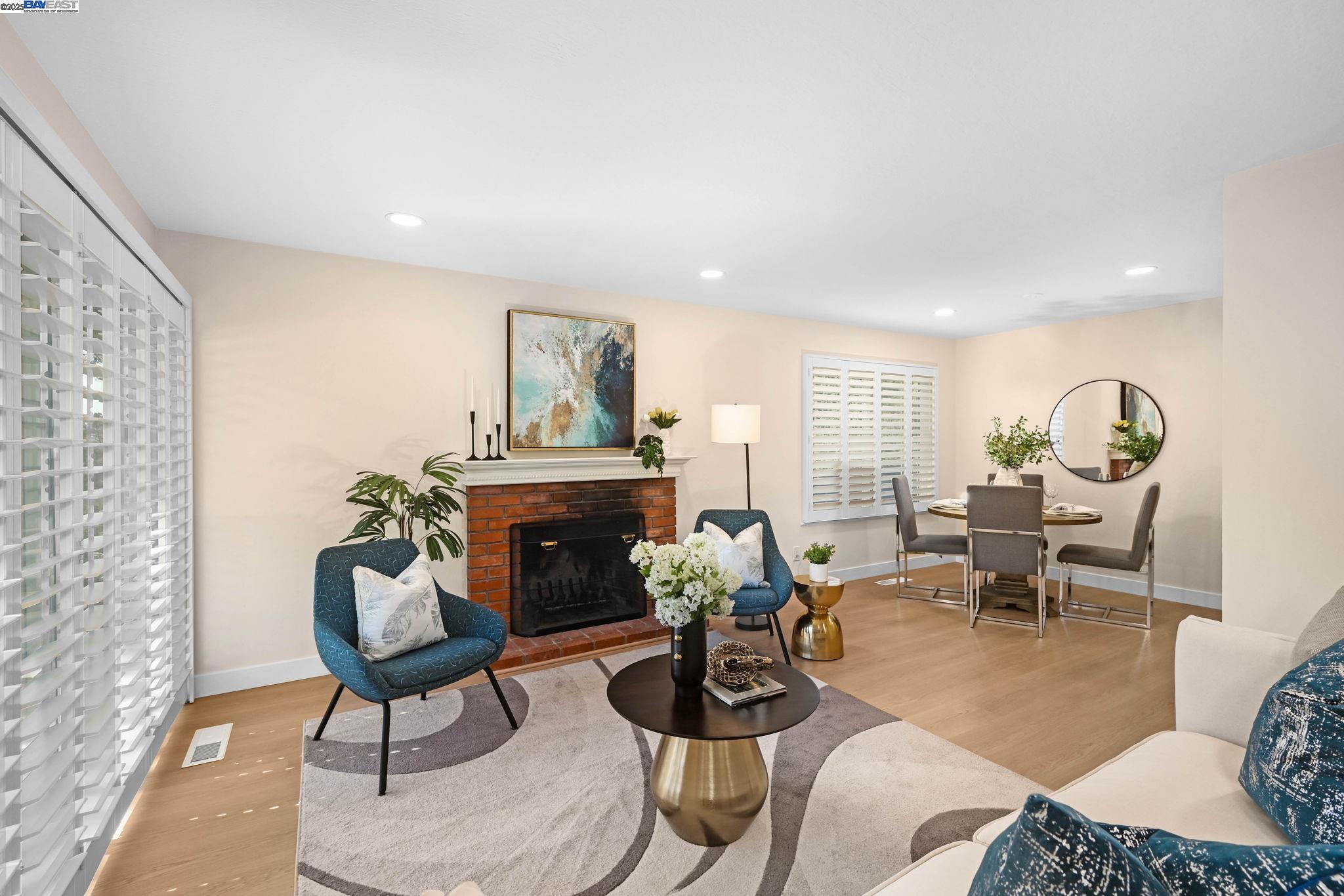 Detail Gallery Image 5 of 28 For 5846 Cold Water Dr, Castro Valley,  CA 94552 - 3 Beds | 2 Baths