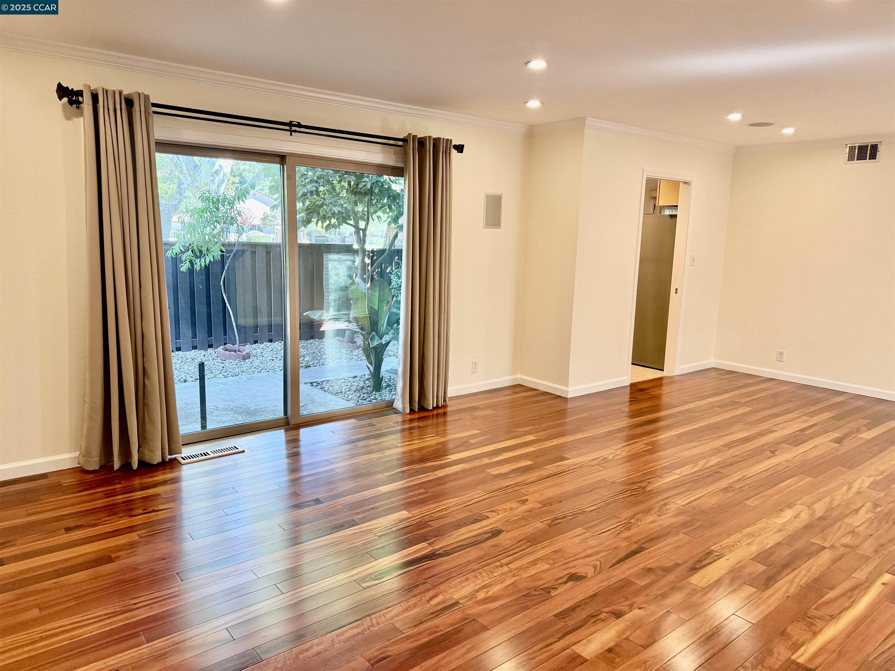 Detail Gallery Image 5 of 38 For 1564 Candelero Drive, Walnut Creek,  CA 94598 - 3 Beds | 2/1 Baths