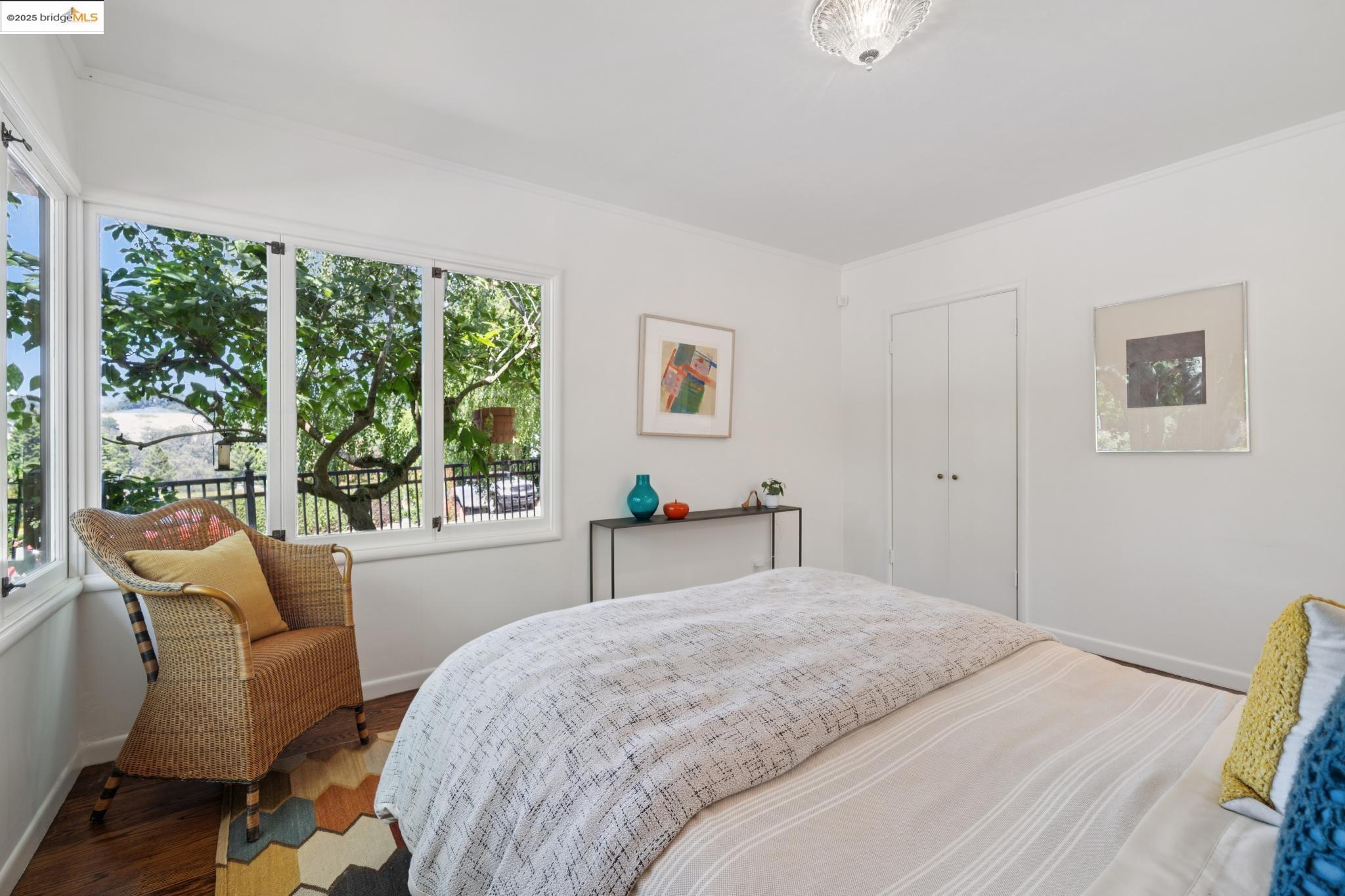 Detail Gallery Image 30 of 40 For 16 Muir Way, Berkeley,  CA 94708 - 3 Beds | 2 Baths
