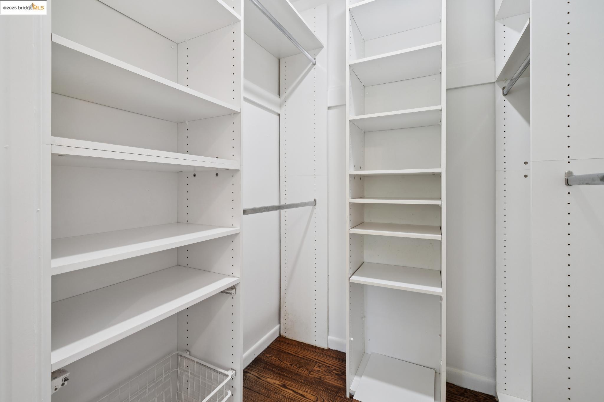 Detail Gallery Image 32 of 40 For 16 Muir Way, Berkeley,  CA 94708 - 3 Beds | 2 Baths