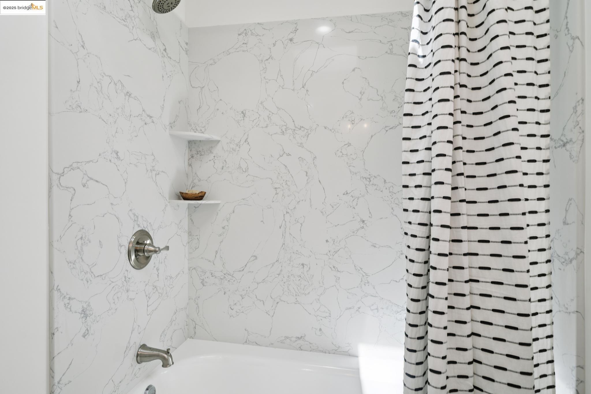 Detail Gallery Image 33 of 40 For 16 Muir Way, Berkeley,  CA 94708 - 3 Beds | 2 Baths