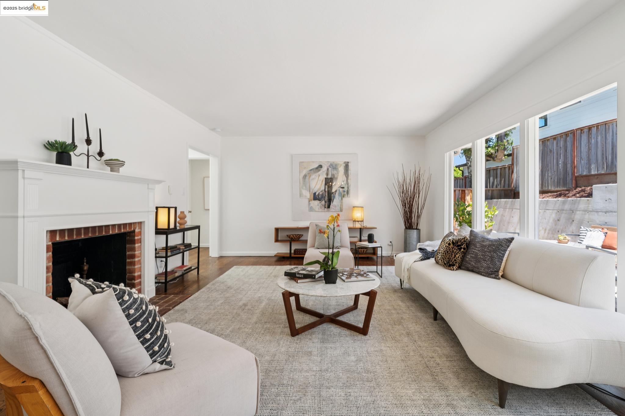 Detail Gallery Image 7 of 40 For 16 Muir Way, Berkeley,  CA 94708 - 3 Beds | 2 Baths