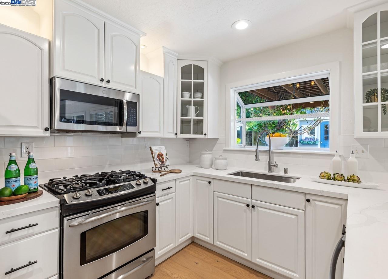 Detail Gallery Image 13 of 33 For 8460 Valencia St, Dublin,  CA 94568 - 4 Beds | 2 Baths