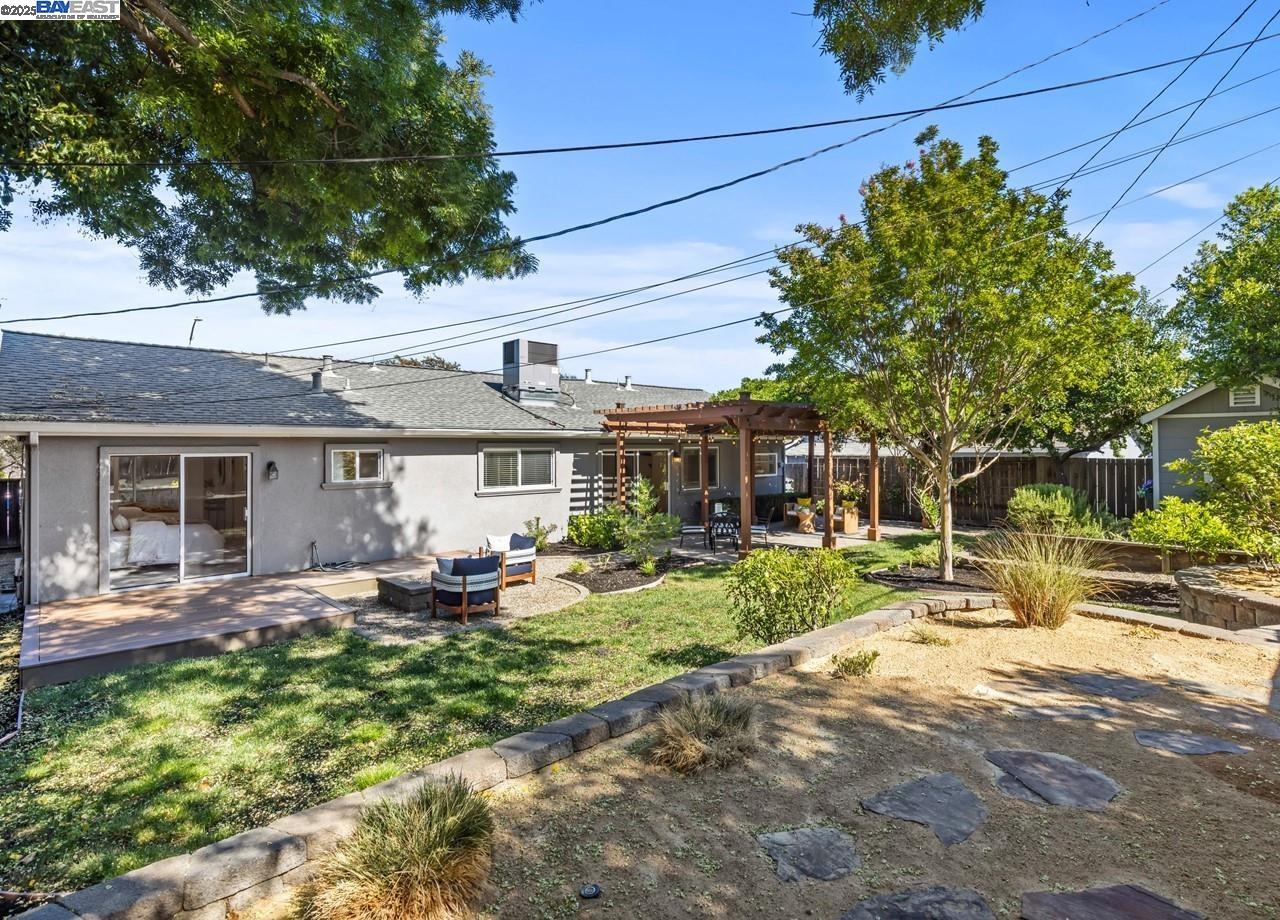 Detail Gallery Image 30 of 33 For 8460 Valencia St, Dublin,  CA 94568 - 4 Beds | 2 Baths