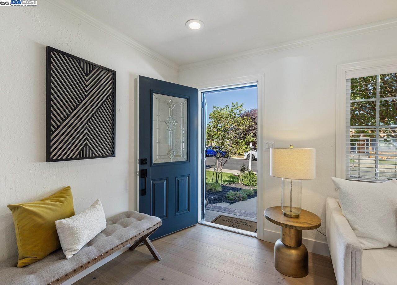 Detail Gallery Image 4 of 33 For 8460 Valencia St, Dublin,  CA 94568 - 4 Beds | 2 Baths