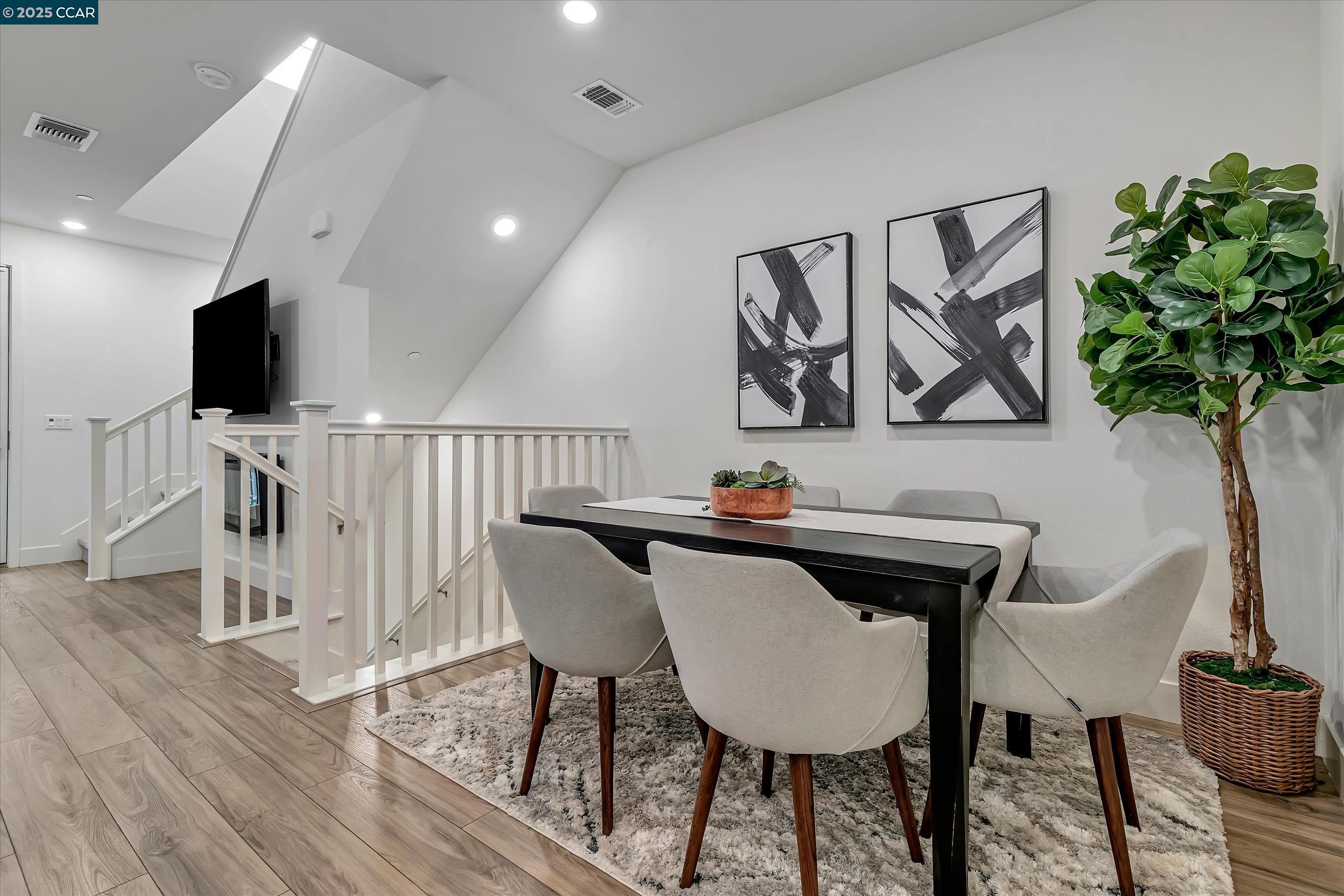 Detail Gallery Image 11 of 35 For 39103 via Vicenza, San Ramon,  CA 94583 - 4 Beds | 3 Baths
