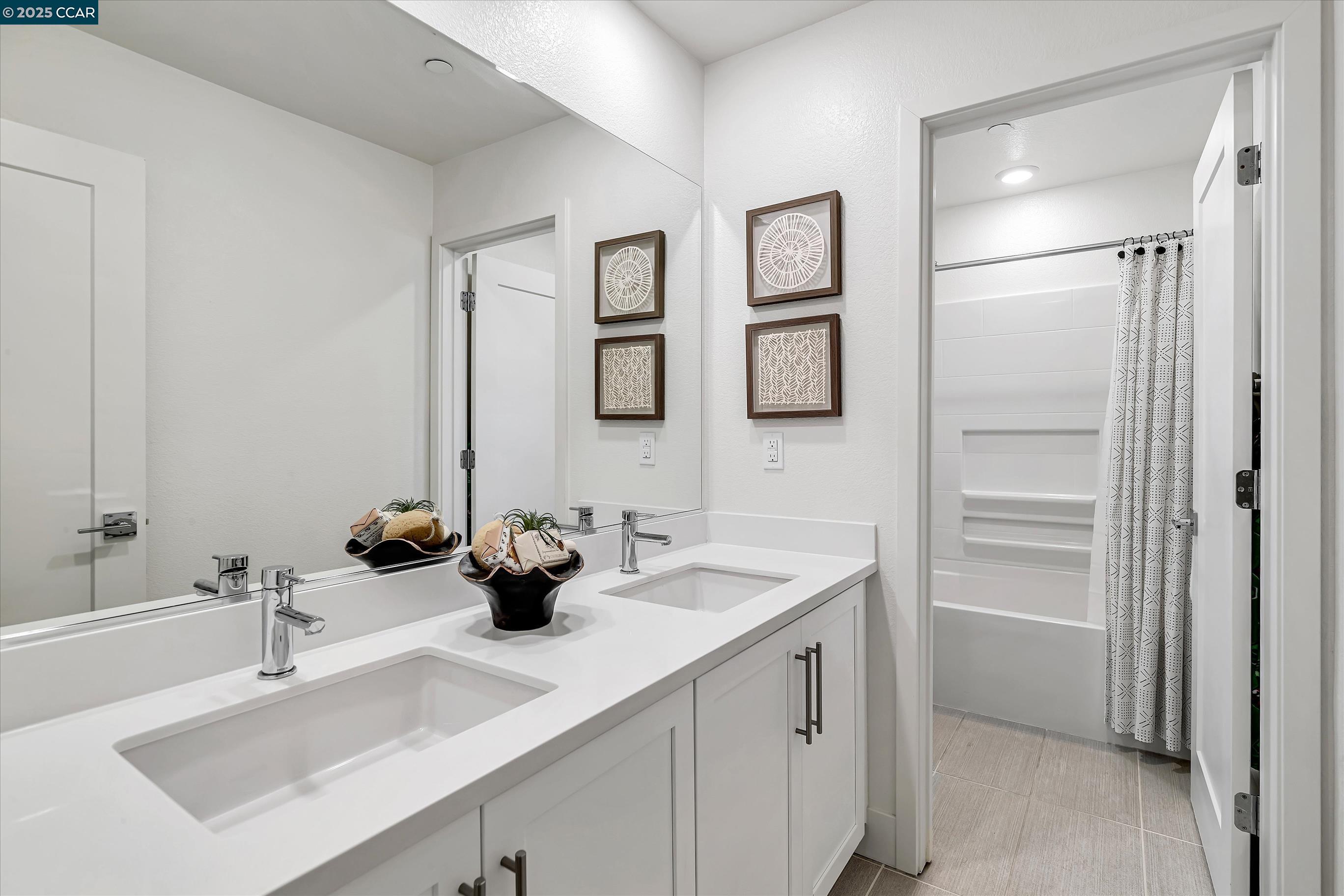 Detail Gallery Image 17 of 35 For 39103 via Vicenza, San Ramon,  CA 94583 - 4 Beds | 3 Baths