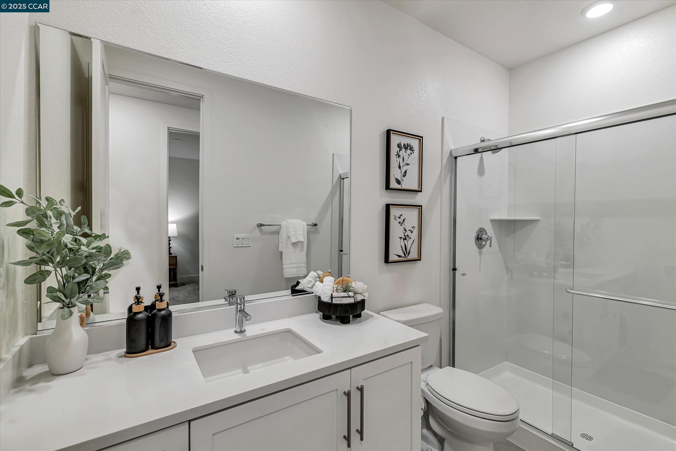 Detail Gallery Image 19 of 35 For 39103 via Vicenza, San Ramon,  CA 94583 - 4 Beds | 3 Baths