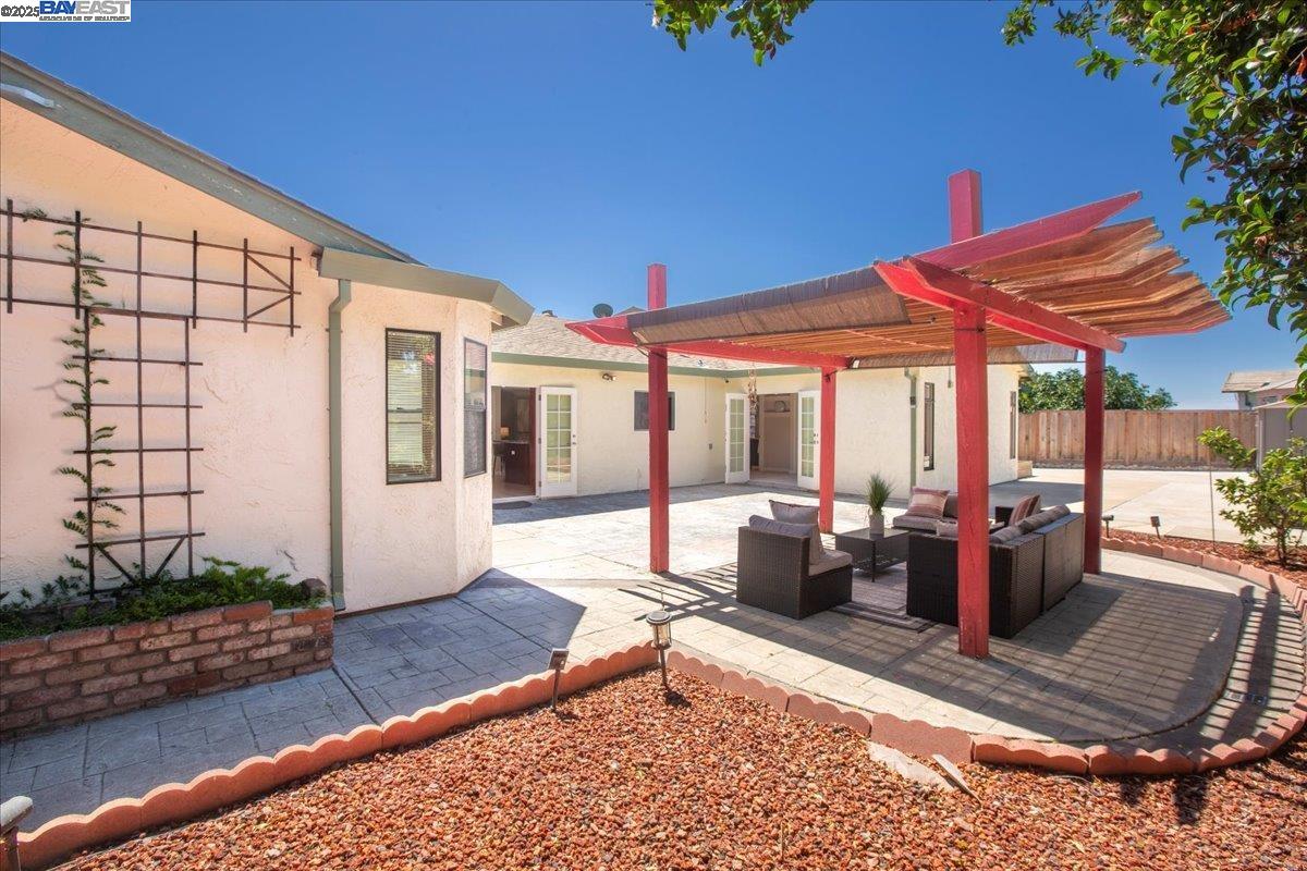 Detail Gallery Image 44 of 60 For 8157 Fairway Ct, Newark,  CA 94560 - 5 Beds | 3 Baths