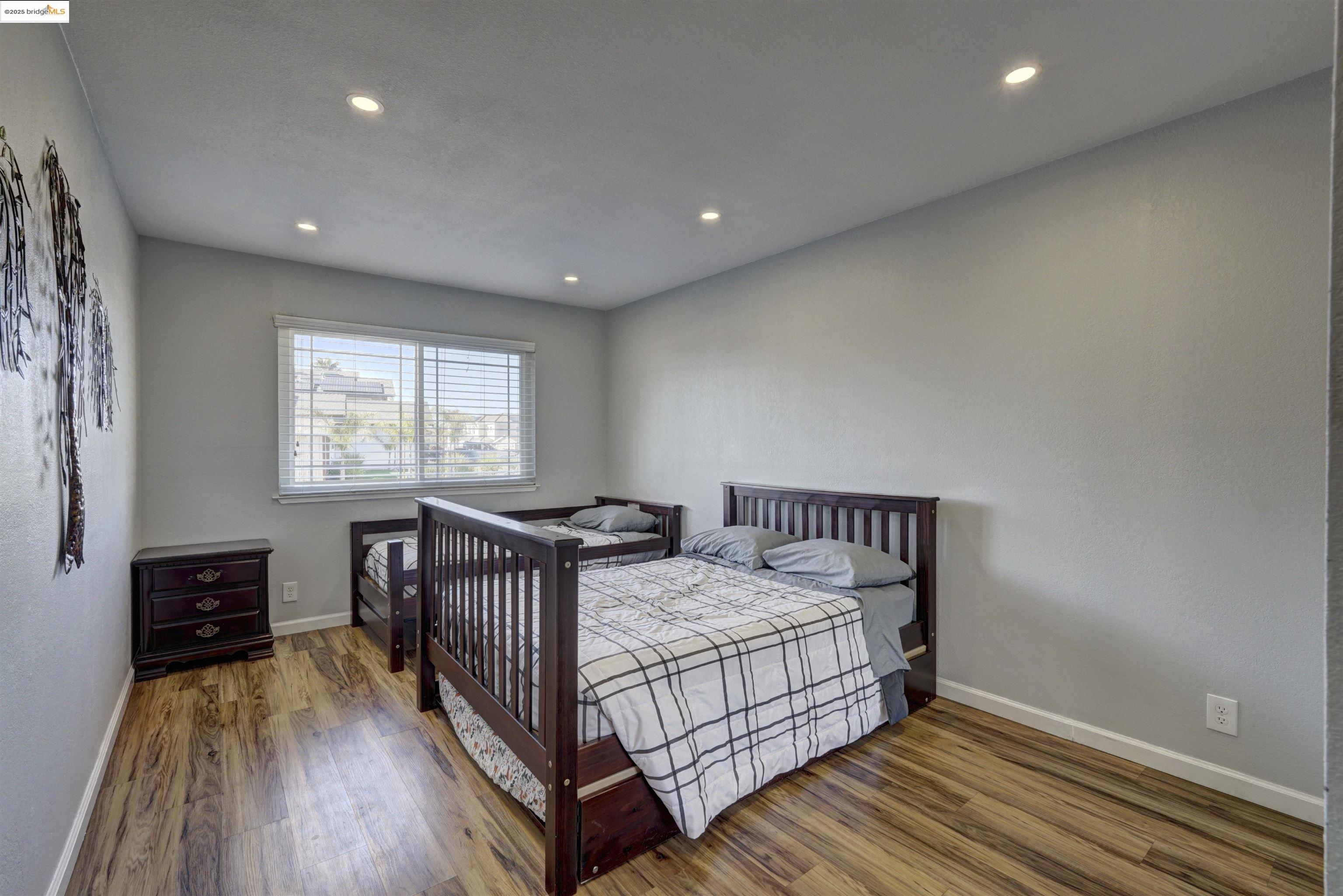 Detail Gallery Image 11 of 29 For 5106 Cabrillo Pt, Discovery Bay,  CA 94505 - 3 Beds | 2 Baths