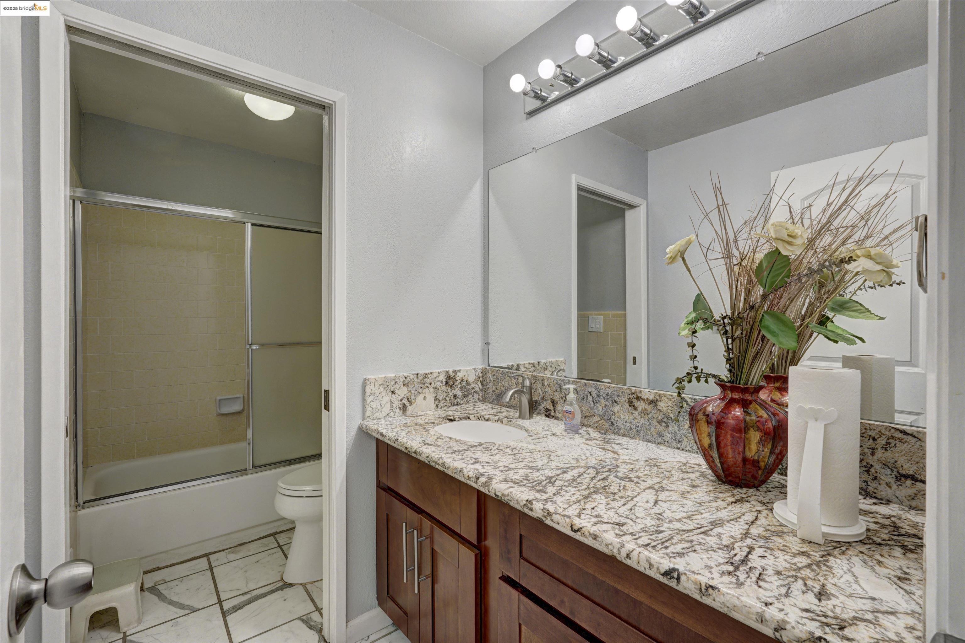 Detail Gallery Image 13 of 29 For 5106 Cabrillo Pt, Discovery Bay,  CA 94505 - 3 Beds | 2 Baths