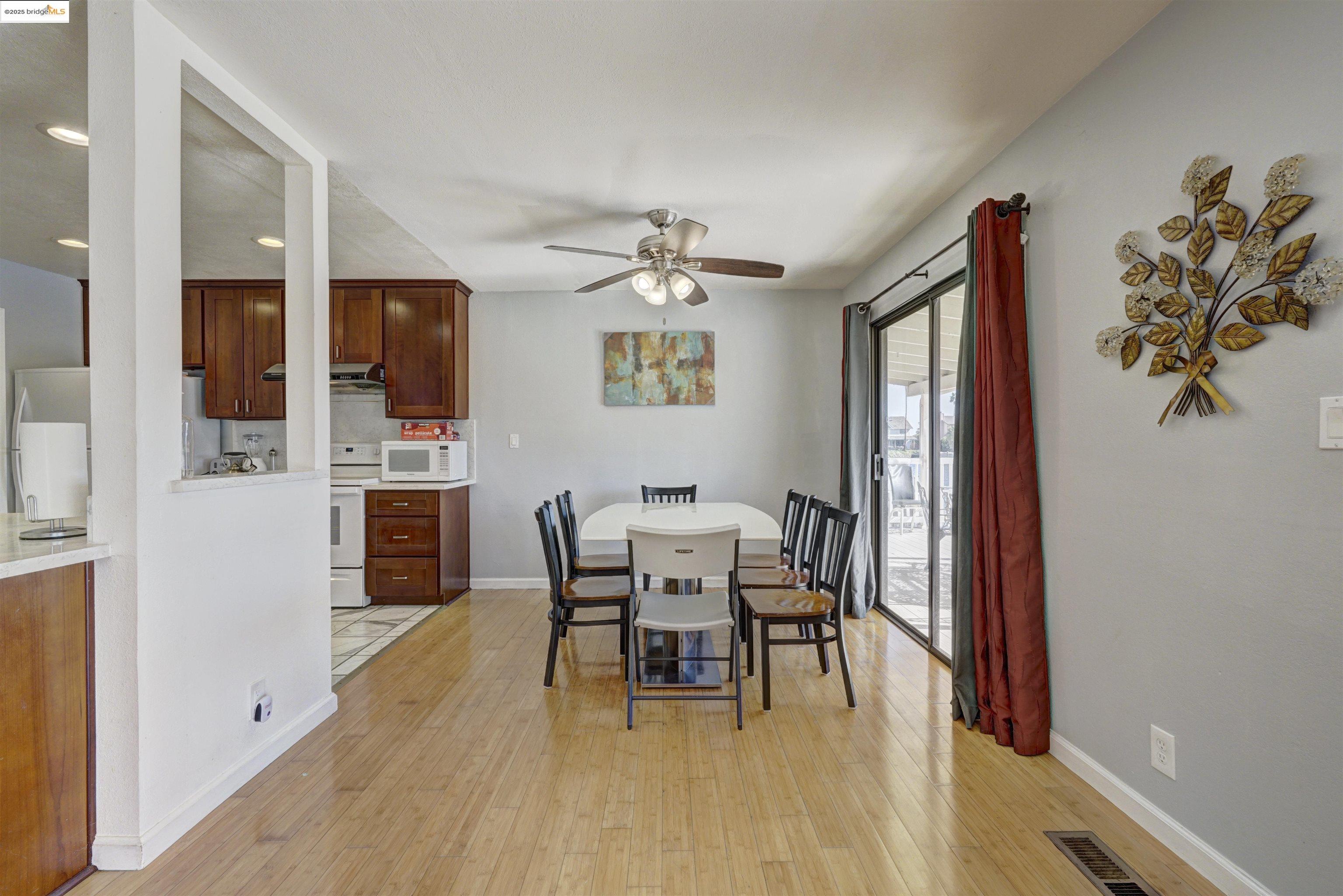 Detail Gallery Image 7 of 29 For 5106 Cabrillo Pt, Discovery Bay,  CA 94505 - 3 Beds | 2 Baths