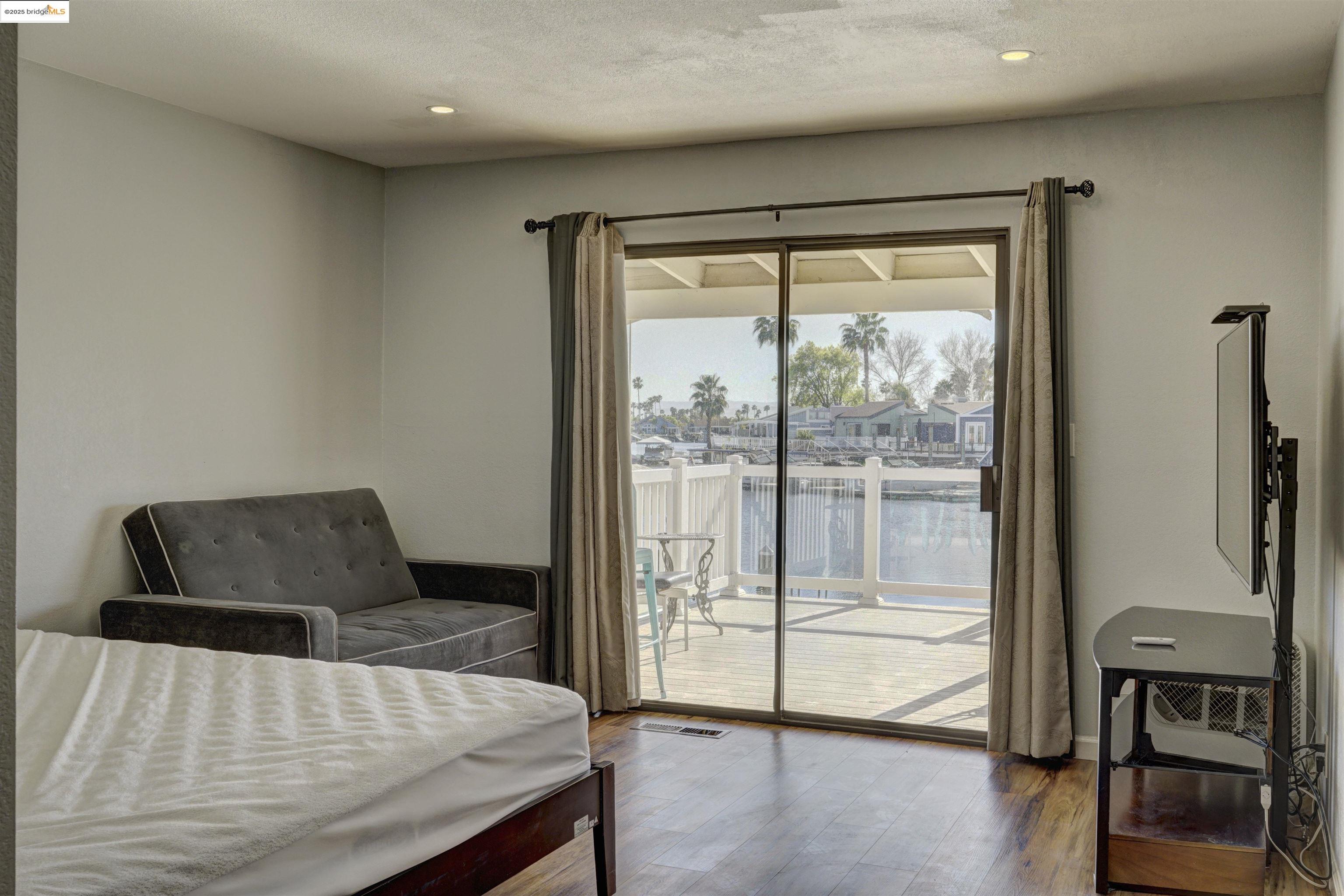 Detail Gallery Image 9 of 29 For 5106 Cabrillo Pt, Discovery Bay,  CA 94505 - 3 Beds | 2 Baths