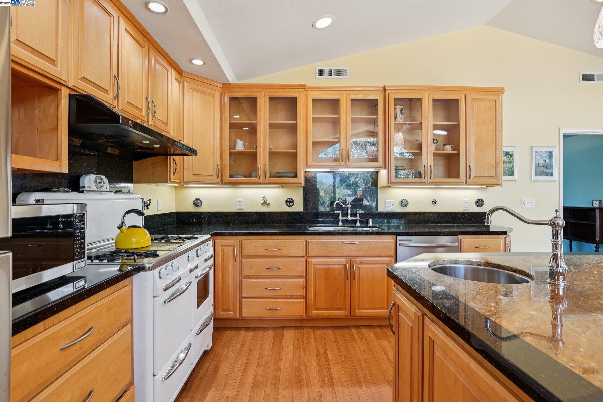 Detail Gallery Image 16 of 36 For 37709 Arlene Court, Fremont,  CA 94536 - 3 Beds | 2 Baths