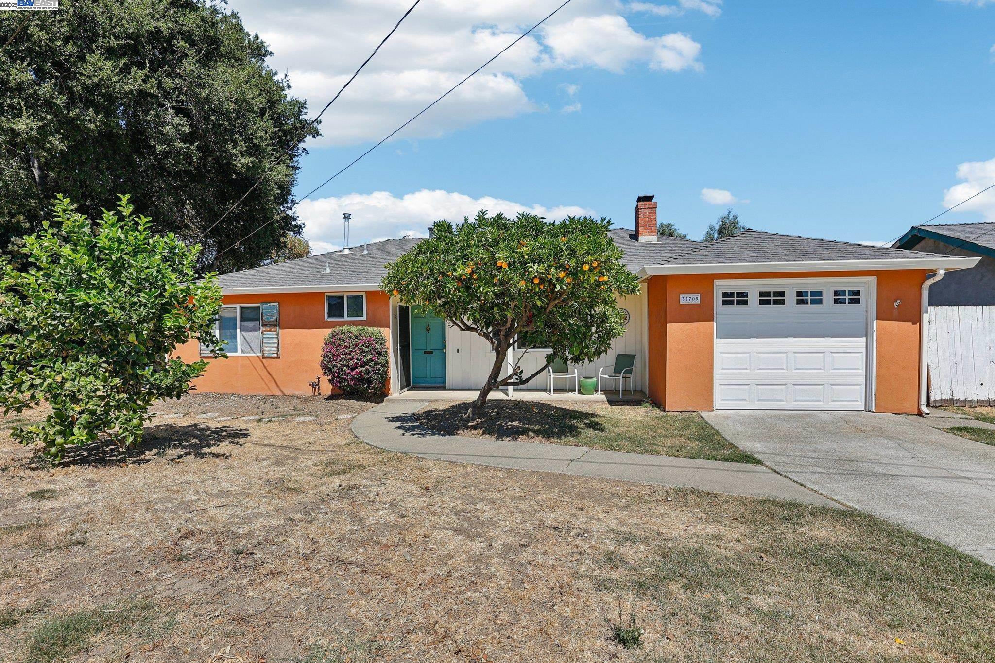 Detail Gallery Image 3 of 36 For 37709 Arlene Court, Fremont,  CA 94536 - 3 Beds | 2 Baths