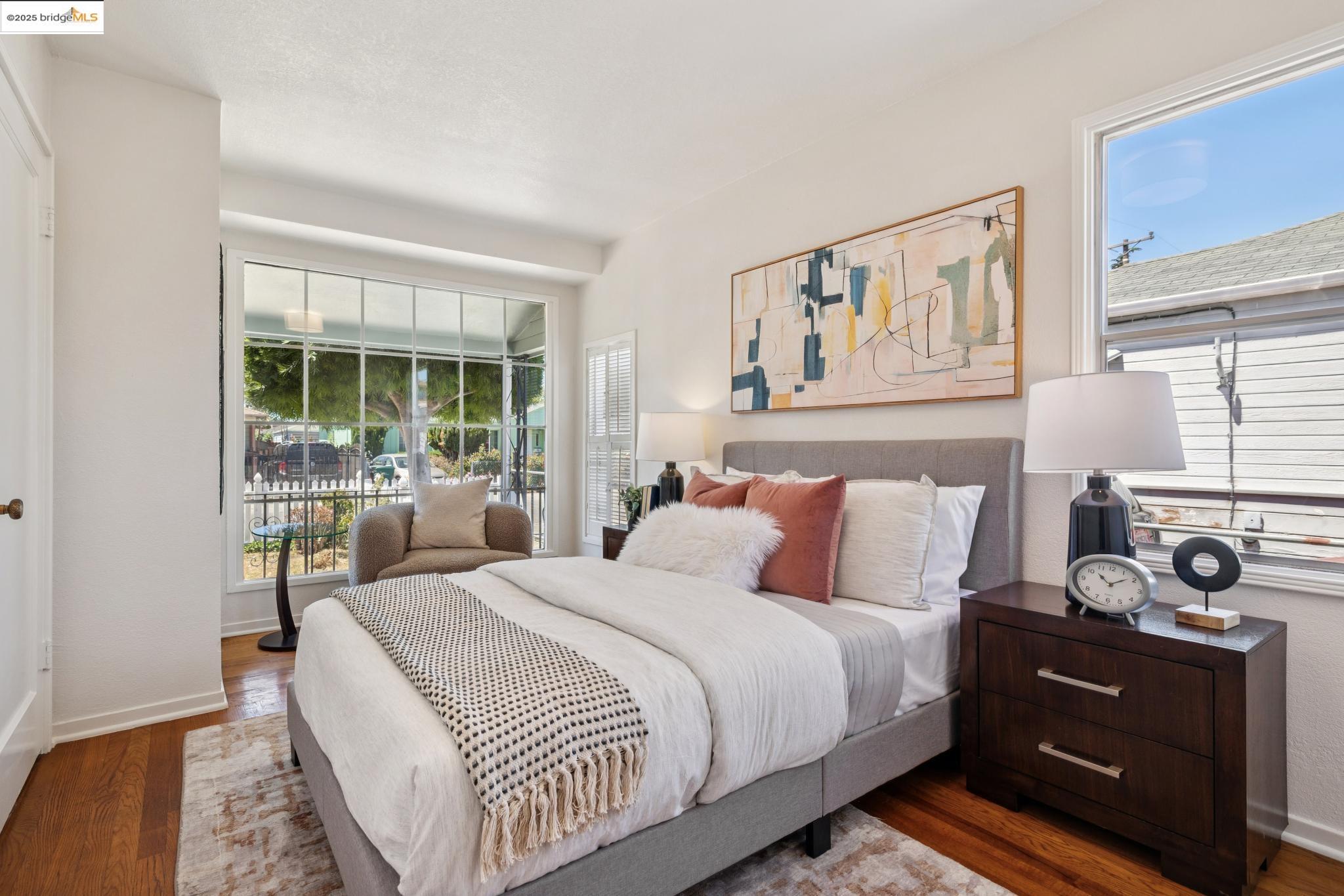 Detail Gallery Image 15 of 33 For 11026 Robledo Dr, Oakland,  CA 94603 - 3 Beds | 1 Baths