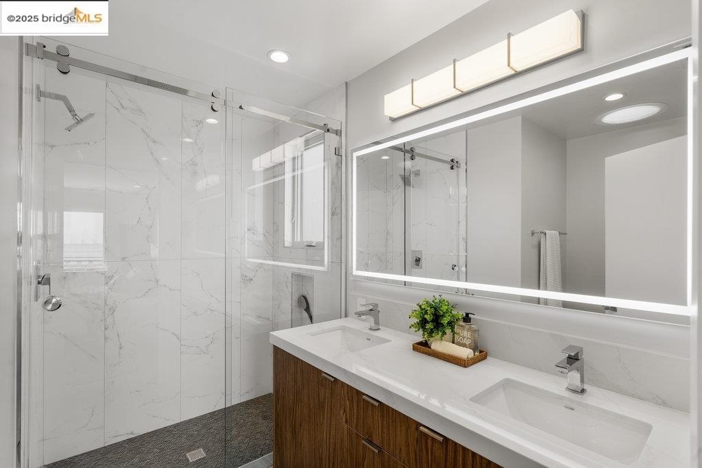 Detail Gallery Image 30 of 60 For 844 Gelston Place, El Cerrito,  CA 94530 - 4 Beds | 4 Baths