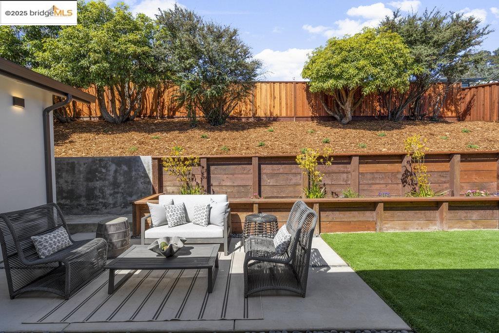 Detail Gallery Image 38 of 60 For 844 Gelston Place, El Cerrito,  CA 94530 - 4 Beds | 4 Baths