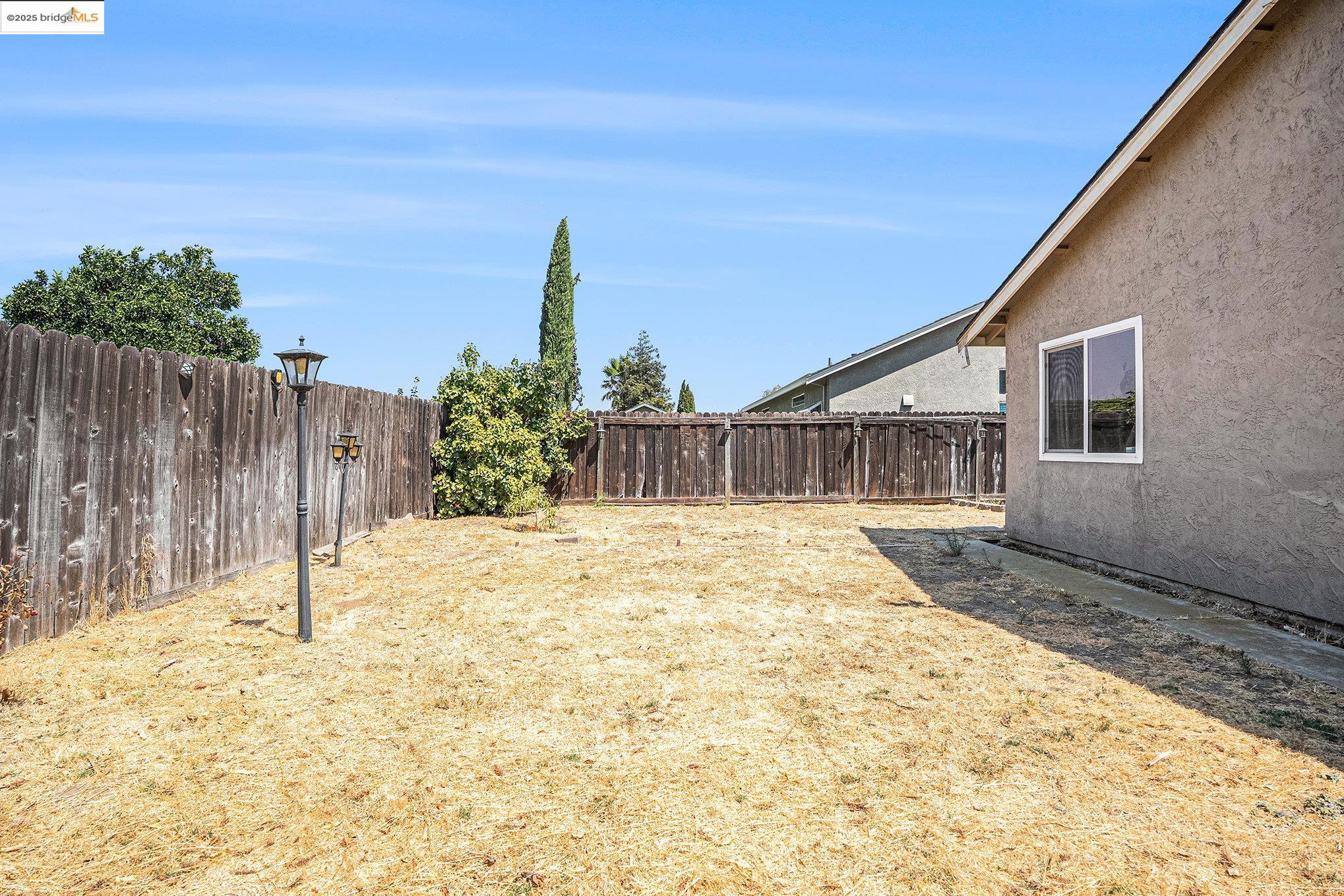 Detail Gallery Image 21 of 23 For 1700 Fernwood Dr, Oakley,  CA 94561 - 3 Beds | 2 Baths