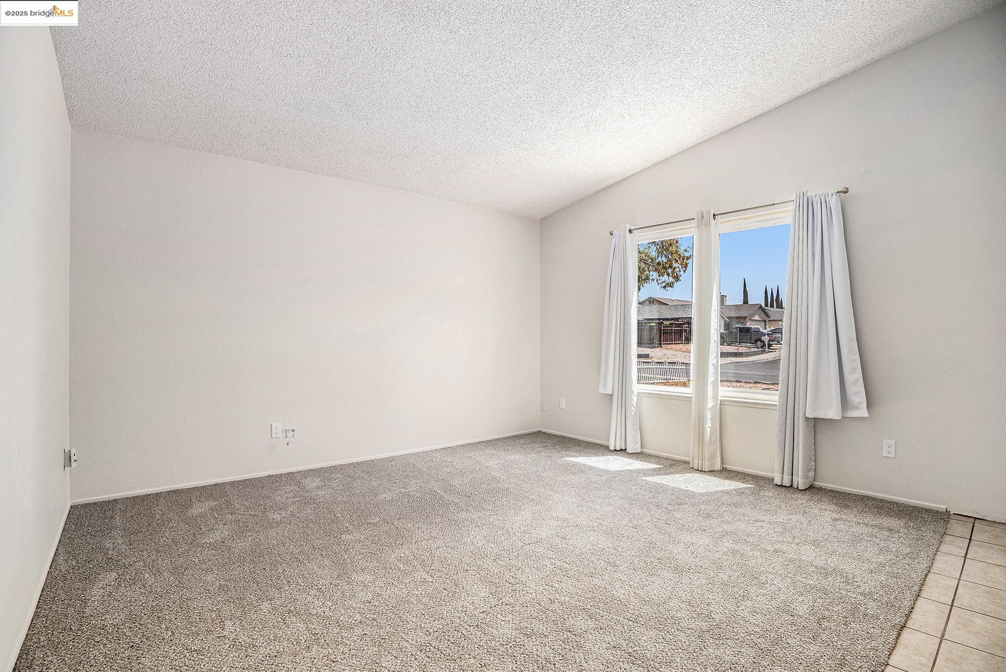 Detail Gallery Image 5 of 23 For 1700 Fernwood Dr, Oakley,  CA 94561 - 3 Beds | 2 Baths