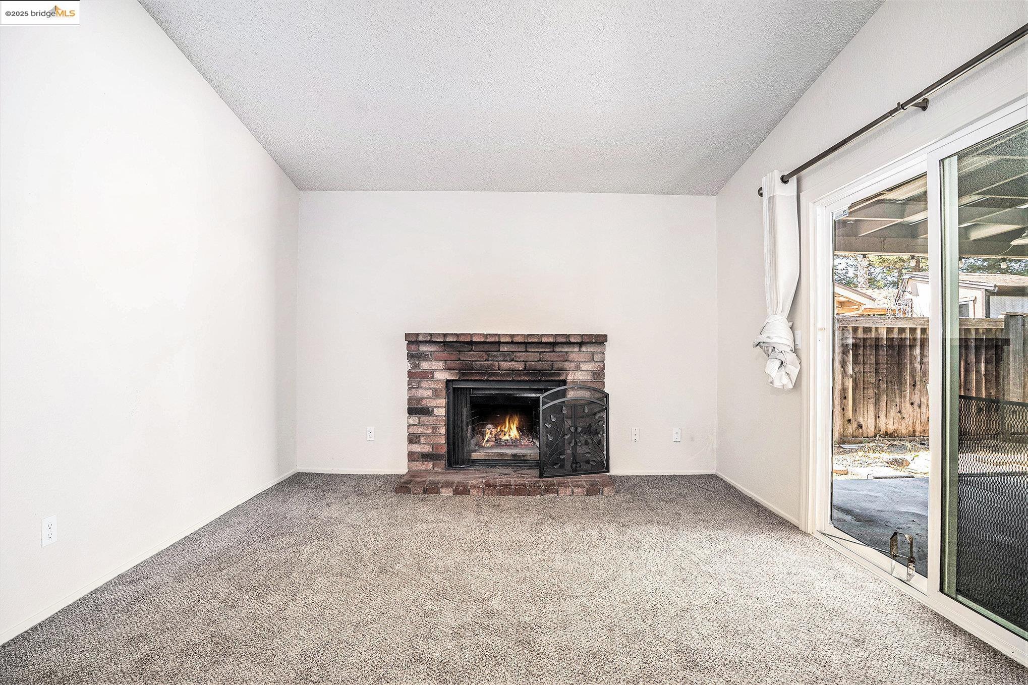 Detail Gallery Image 9 of 23 For 1700 Fernwood Dr, Oakley,  CA 94561 - 3 Beds | 2 Baths