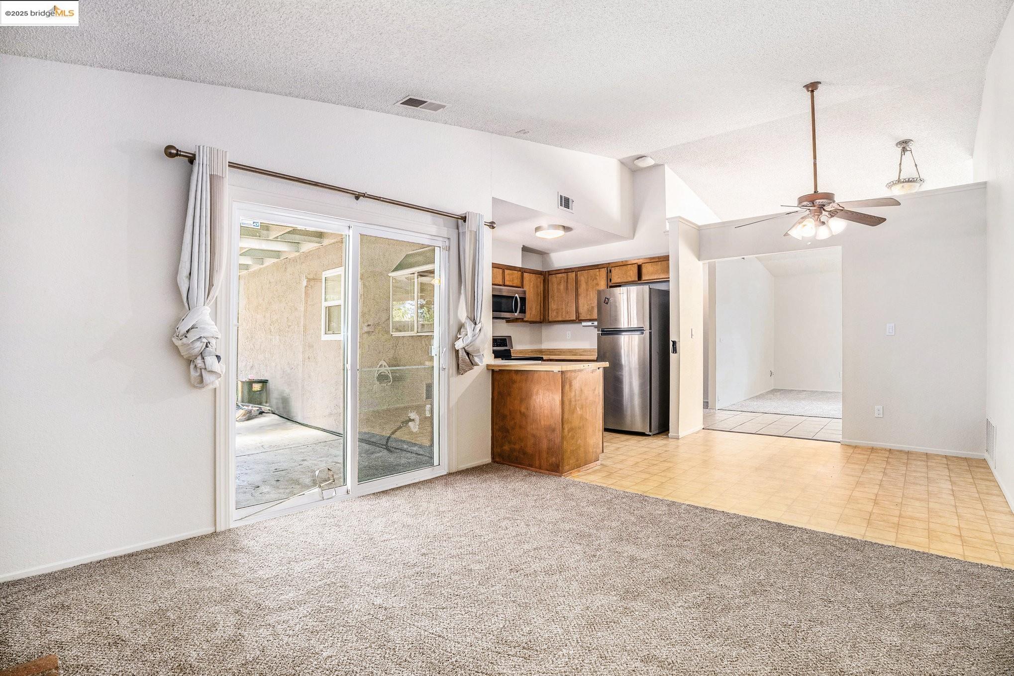 Detail Gallery Image 10 of 23 For 1700 Fernwood Dr, Oakley,  CA 94561 - 3 Beds | 2 Baths